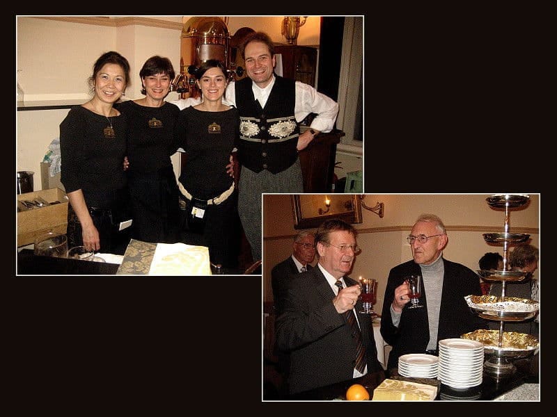 Das Bistroteam mit Gästen Das Bistroteam mit Gästen
